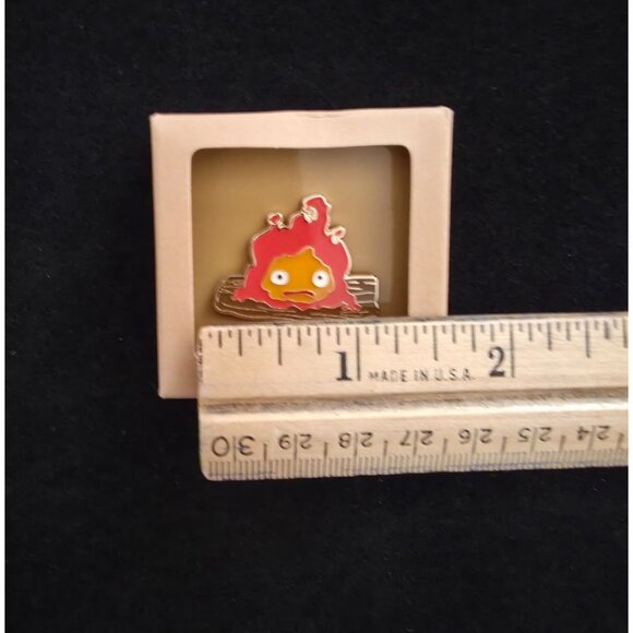 NEW Ghibli Park Japan Exclusive Howl's Moving Castle CALCIFER Enamel Pin Badge - Picture 3 of 4